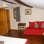 La Ferme De Menoun 3*