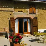 La Ferme De Menoun Bed & Breakfast