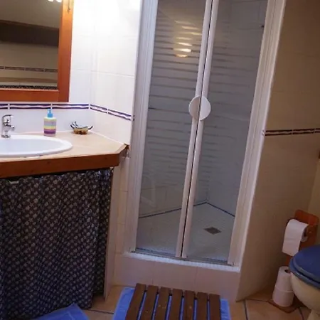 La Ferme De Menoun Bed & Breakfast 3*