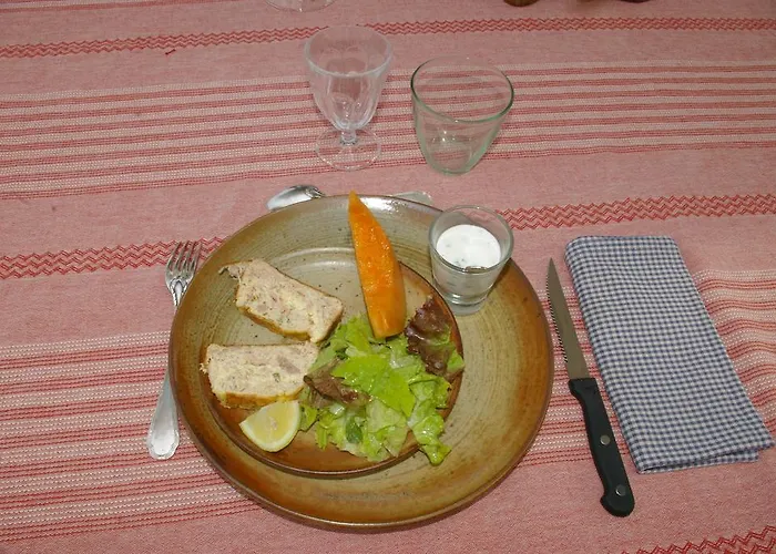 La Ferme De Menoun B&B