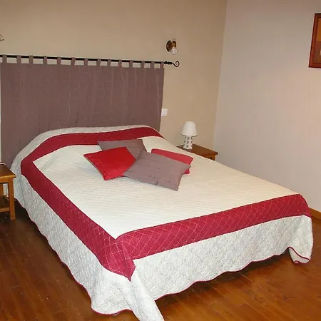 La Ferme De Menoun Alojamento de Acomodação e Pequeno-almoço 3*