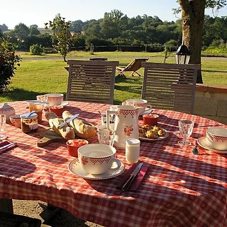 La Ferme De Menoun Bed and breakfast 3*