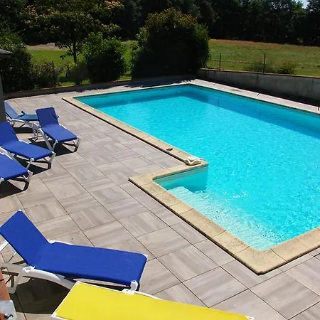 La Ferme De Menoun Alojamento de Acomodação e Pequeno-almoço