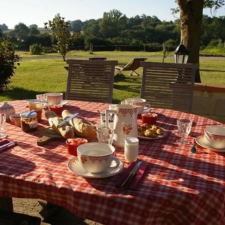 Alojamento de Acomodação e Pequeno-almoço La Ferme De Menoun